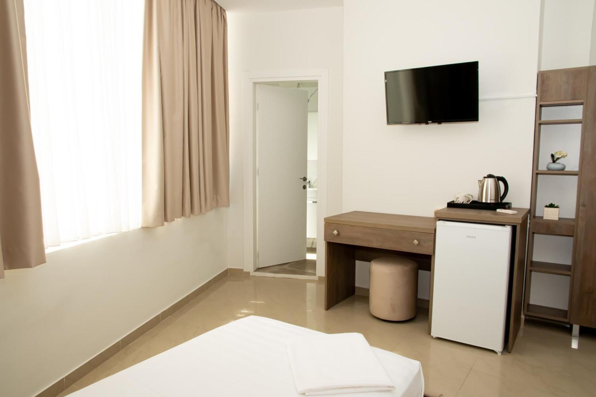 Alv Rent Rooms Vlorë Exterior foto