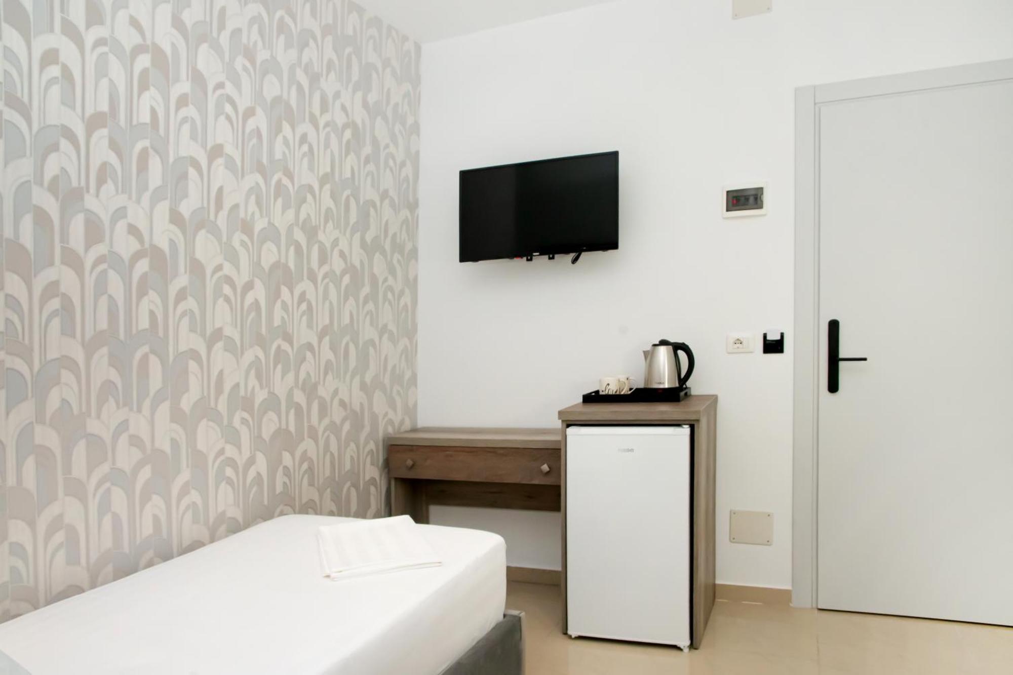 Alv Rent Rooms Vlorë Exterior foto