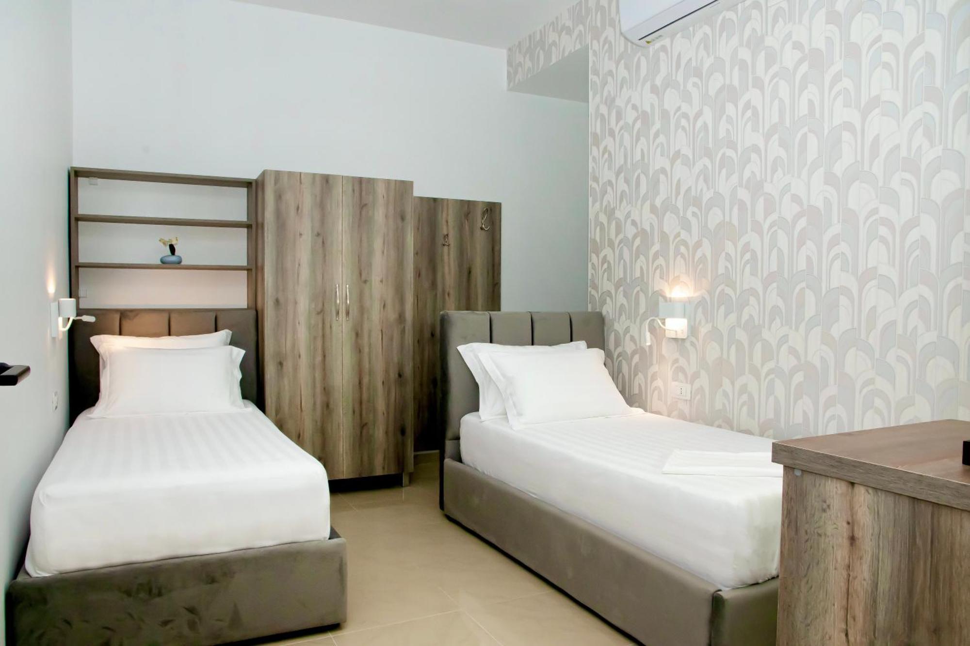 Alv Rent Rooms Vlorë Exterior foto